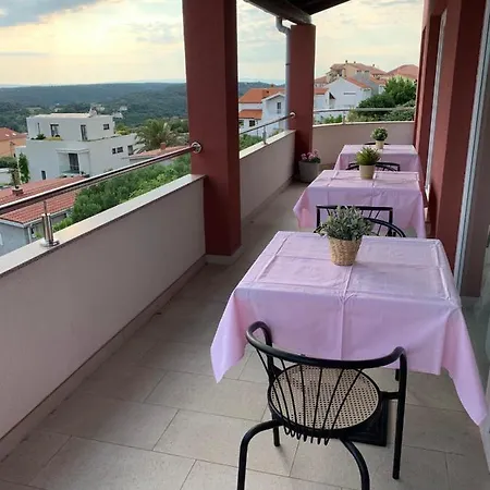 Panoramic View Leonardo Apartment *