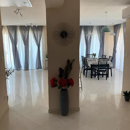 Panoramic View Leonardo * Palit